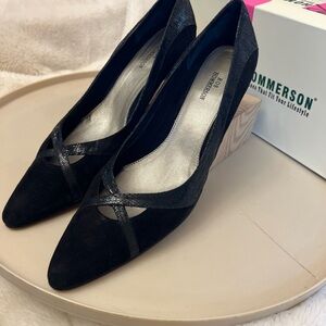 Ros Hommerson Palm Black Heels with Textured Detail size 11 N